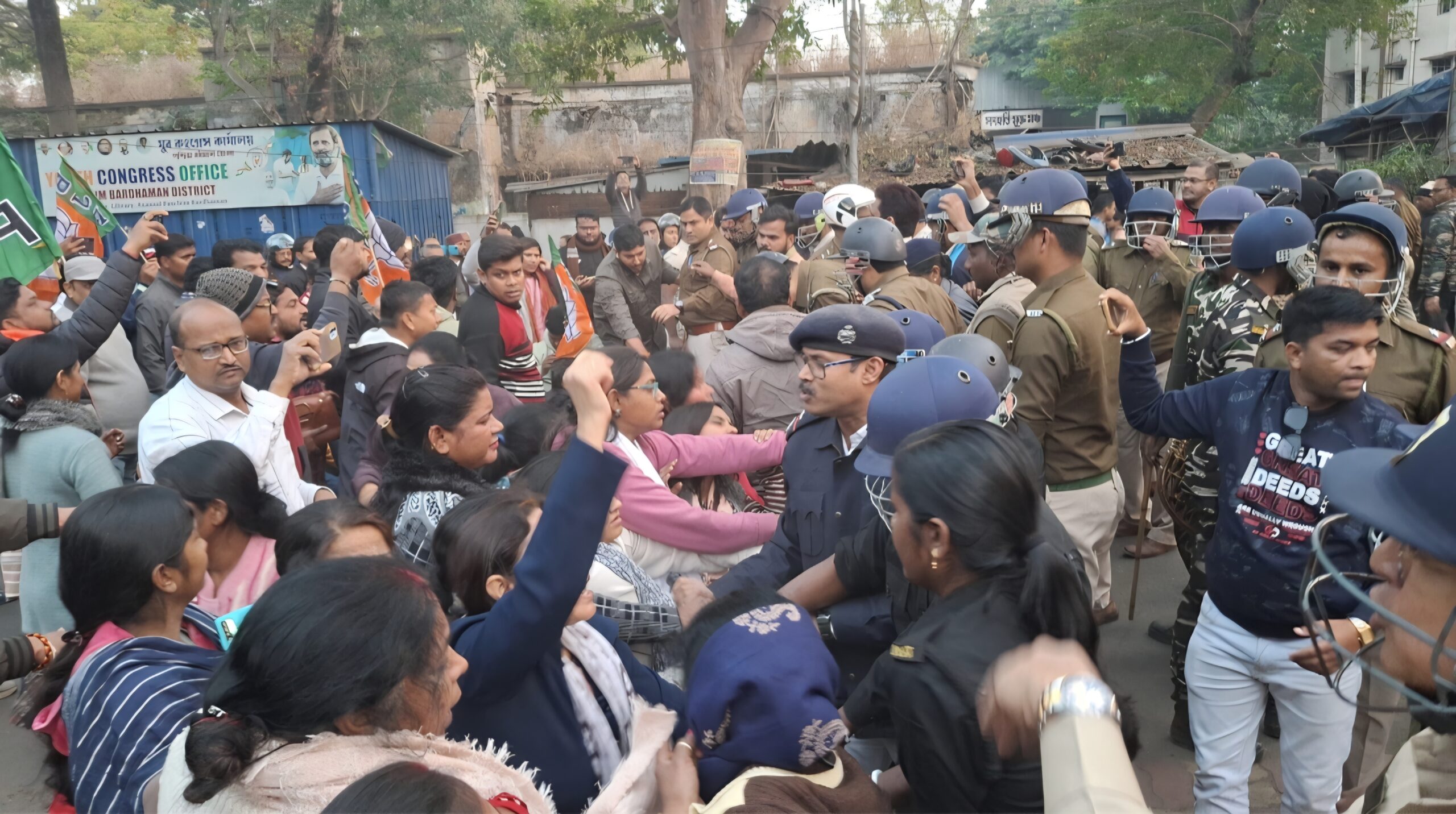 अग्निमित्रा पाल का पुलिस कमिश्नर घेराव मामले में : 5 BJP नेताओं सहित 150 अज्ञात पर FIR दर्ज, कृष्णेंदु मुखर्जी ने की कड़ी निंदा