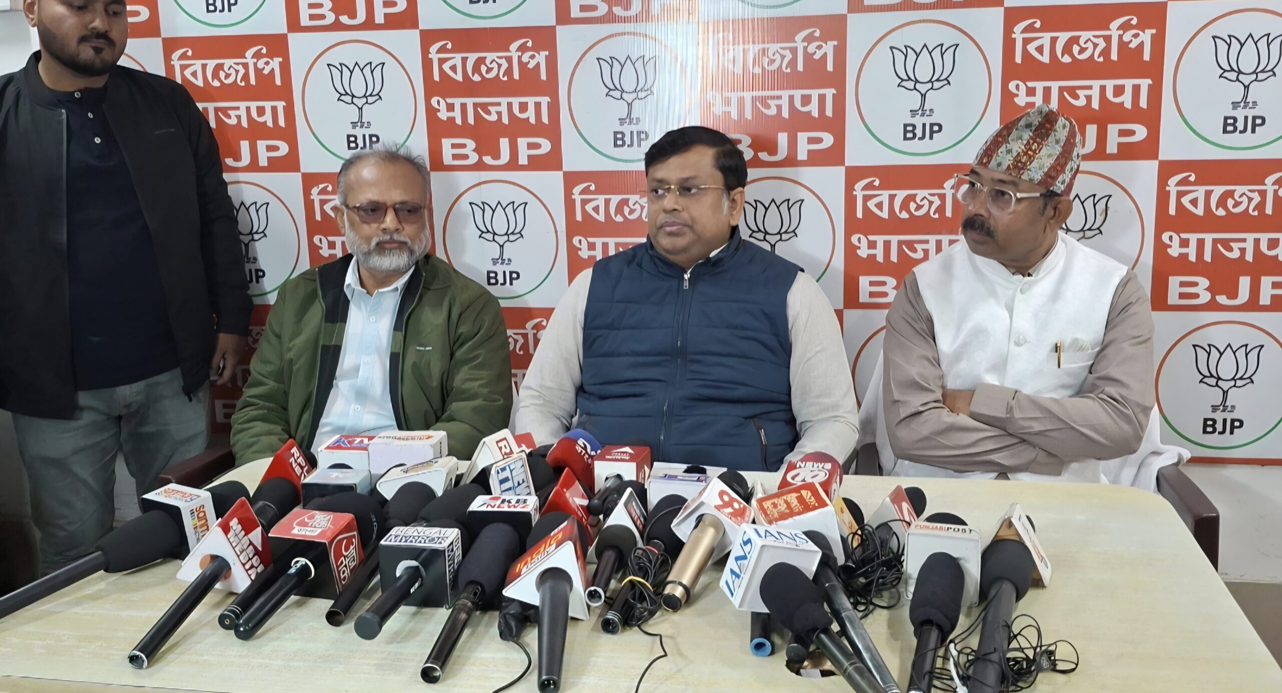 Conspiracy to turn Asansol into Bangladesh आसनसोल को बांग्लादेश बनाने की साज़िश का आरोप, बांकुड़ा थाने में FIR नहीं हुई तो बनेगा गाज़ा–यूक्रेन जैसा माहौल: सुकांत मजुमदार