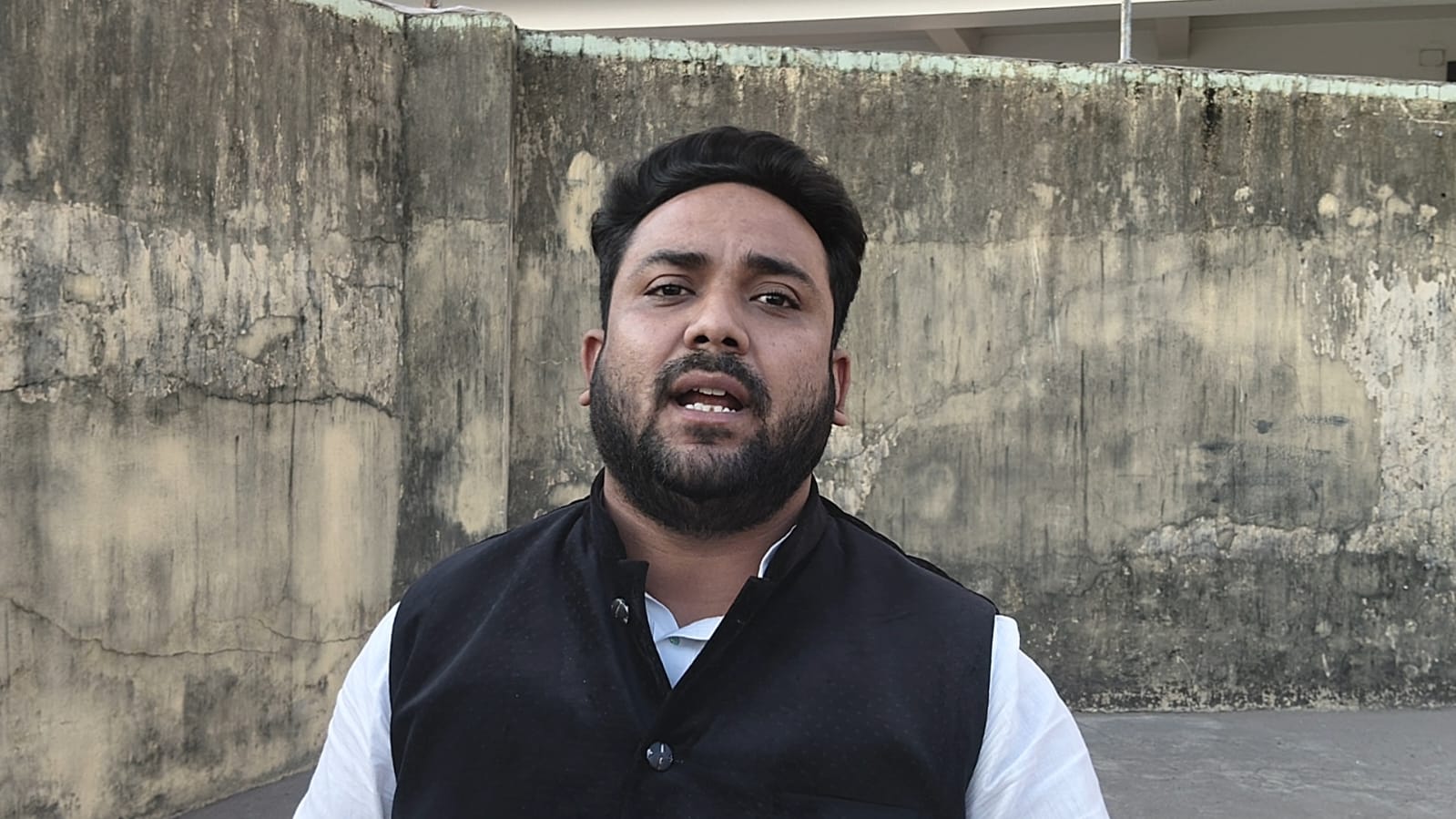 बराबनी के कास्कूली में अवैध पत्थर खदान और हैवी ब्लास्टिंग के खिलाफ AIMIM का मोर्चा, जिला शासक और DGMS को सौंपा ज्ञापन।