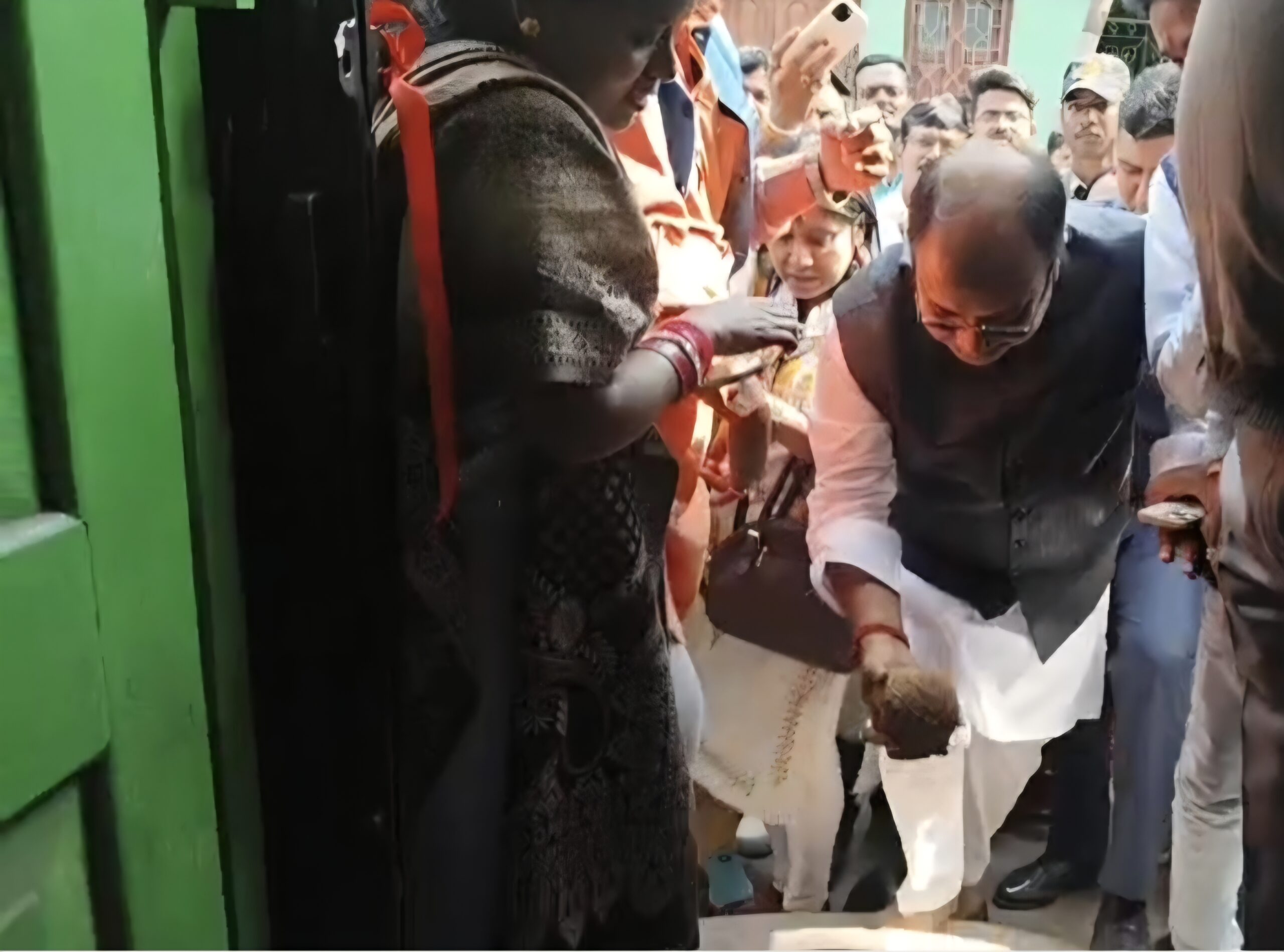आसनसोल उत्तर में भाजपा के चुनावी कार्यालय का उद्घाटन, कृष्णदु मुखर्जी बोले—2026 के बाद बंगाल में बनेगी डबल इंजन सरकार