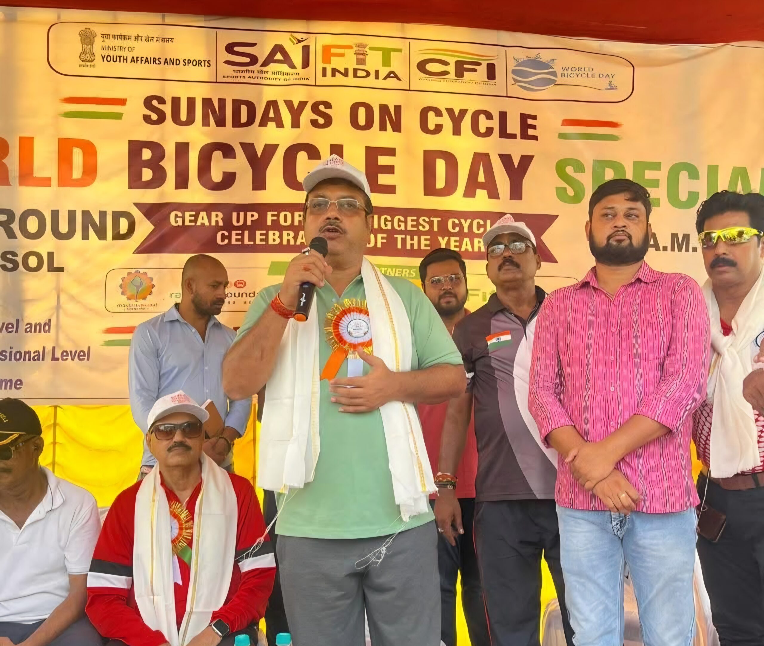 विश्व साइकिल दिवस पर आसनसोल में निकली भव्य साइकिल रैली, पर्यावरण संरक्षण का विधायक कृष्णदु मुखर्जी ने दिया संदेश